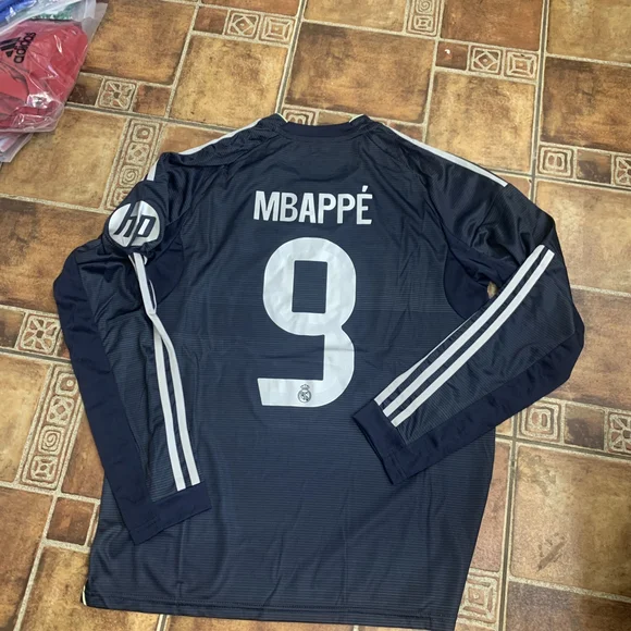 Adidas Real Madrid 2025/26 Long Sleeve Jersey Size M - Picture 2 of 6